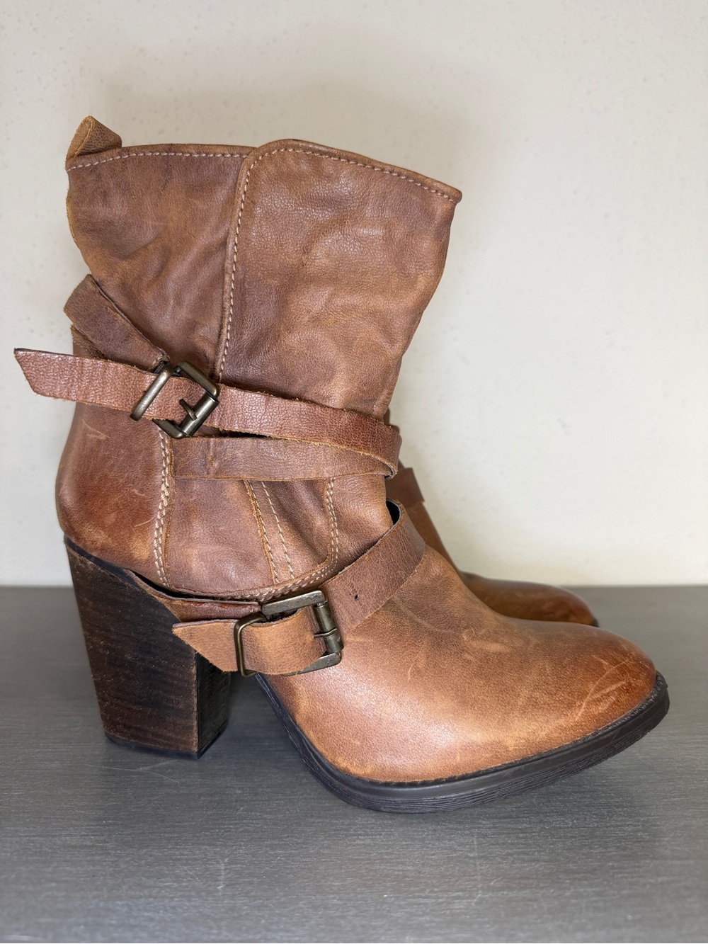 Steve Madden Yale Strappy Ankle Boots Distressed Tan Leather Women's Size 9.5M